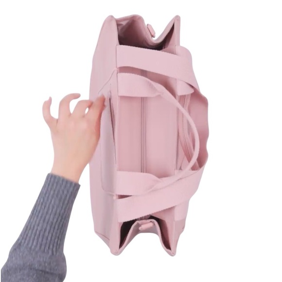 NWT BEIS The East/West Tote in Atlas Pink - Picture 2 of 3